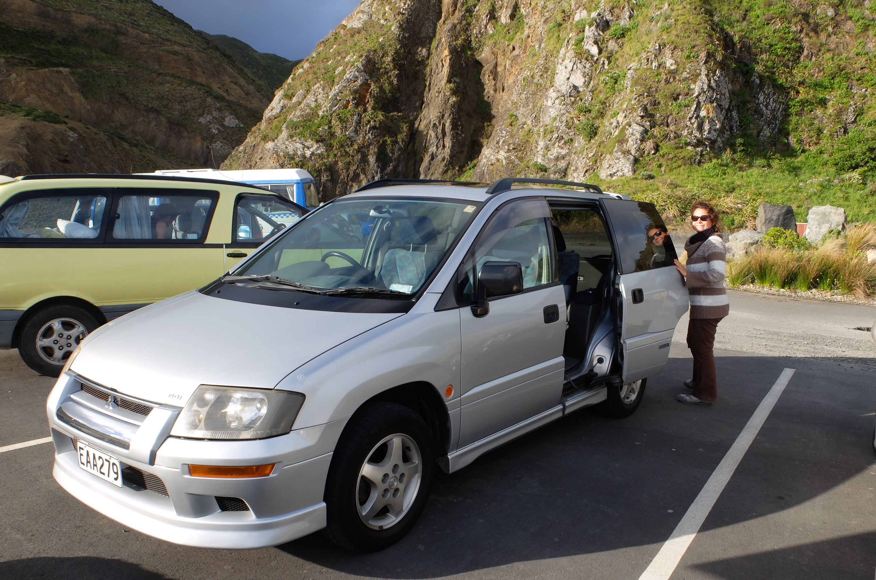 Notre véhicule : Mitsubishi RVR 1998, boite auto, auto-radio en japonais