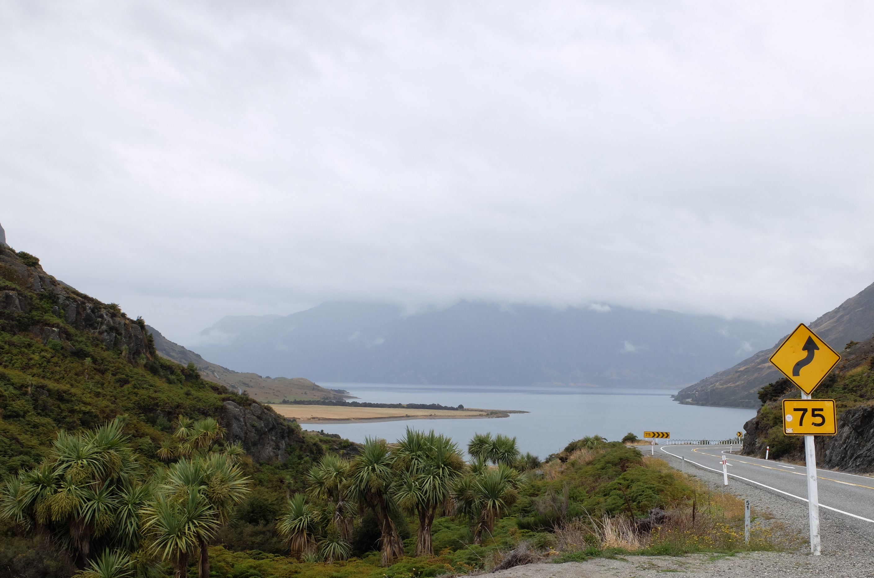 SH6 lake hawea