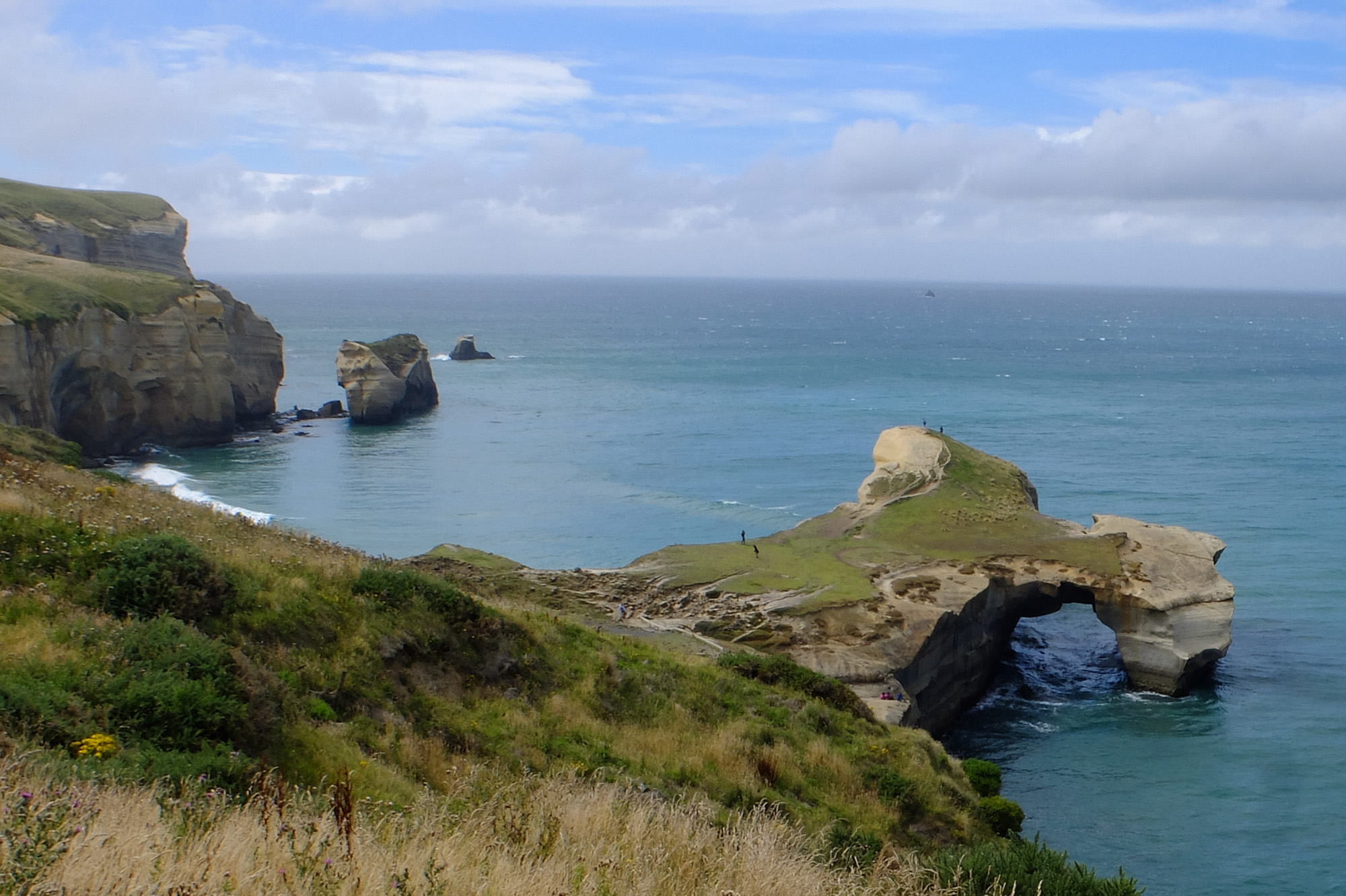 tunnel beach