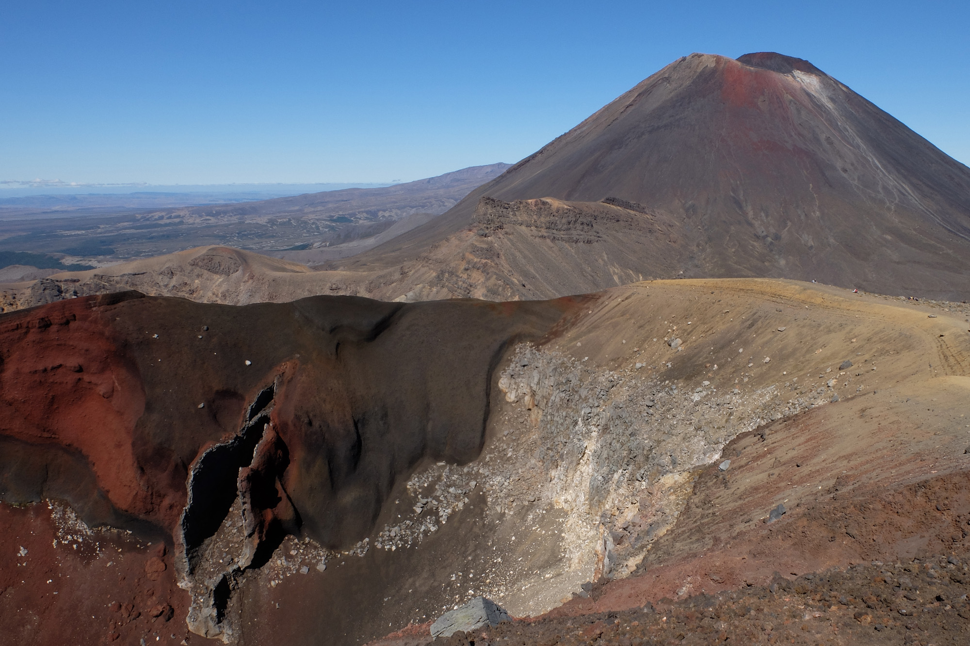 red crater volcan Ngauruhoe