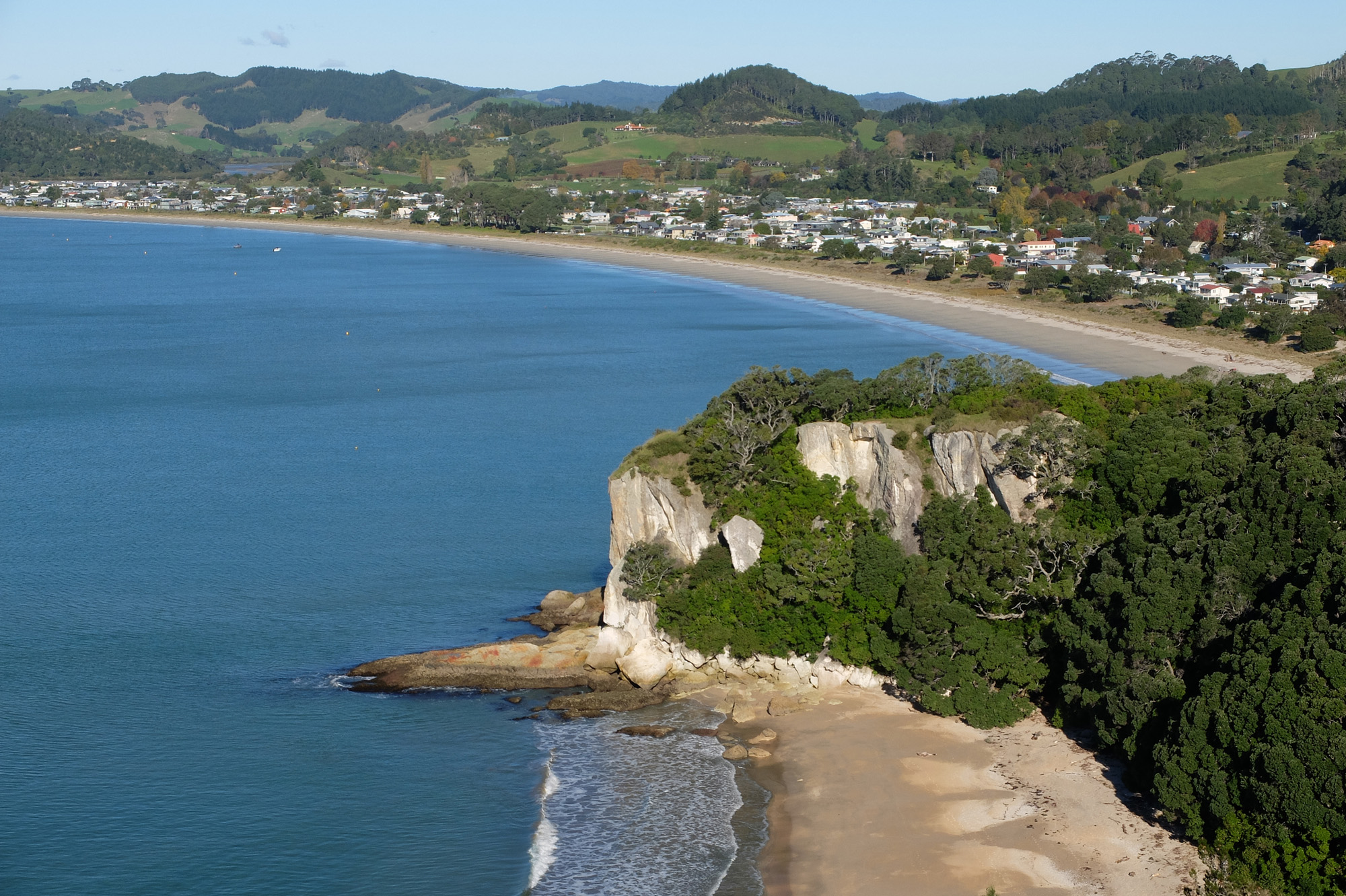 cooks beach shakespeare cliff