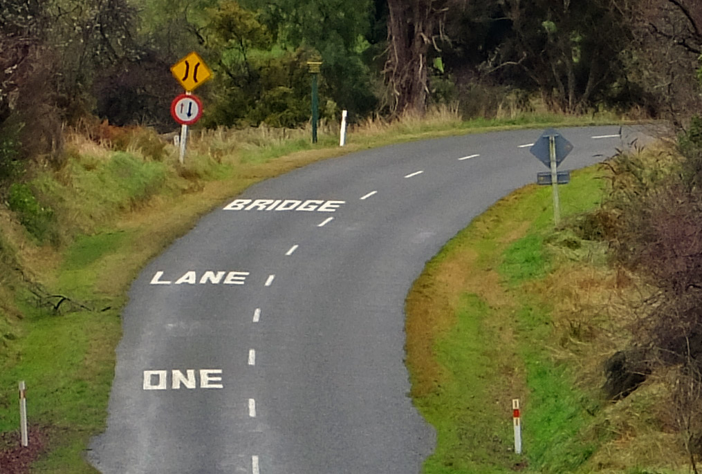 one lane bridge